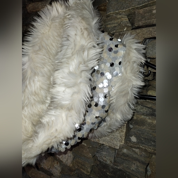 Loft faux fur and sequin infinity circle scarf neck warmer NEW - Picture 8 of 9